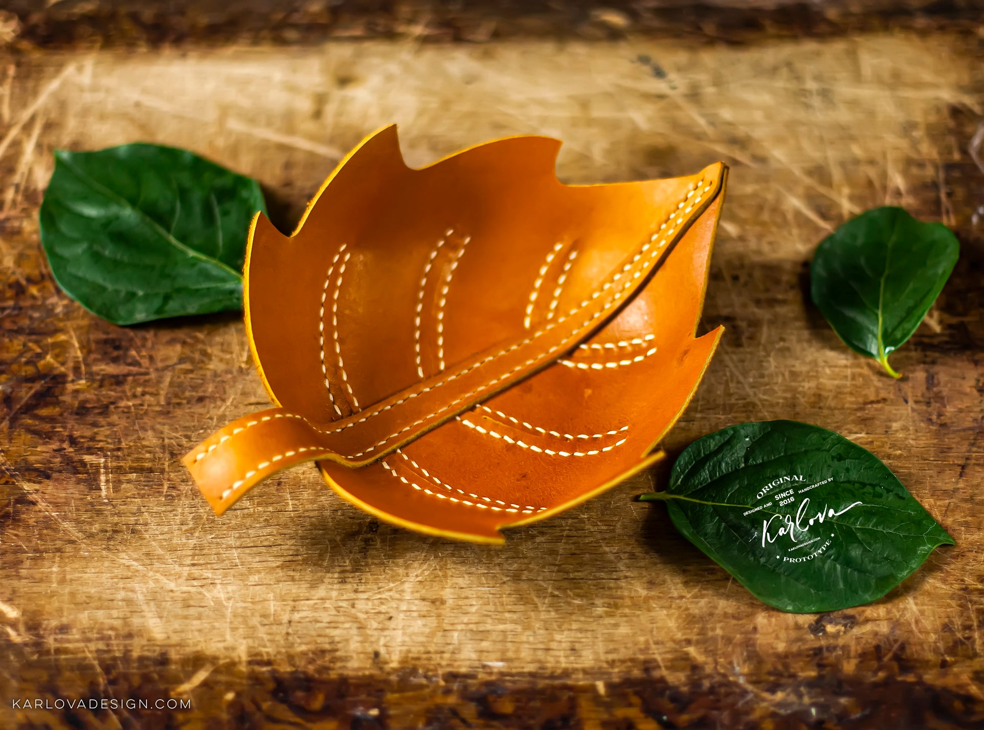 Leaf Trinket Trays, Valet, Catch All Printable Leather Craft DIY PDF Pattern by Karlova Design, Leatherwork Template for Hand Stitching