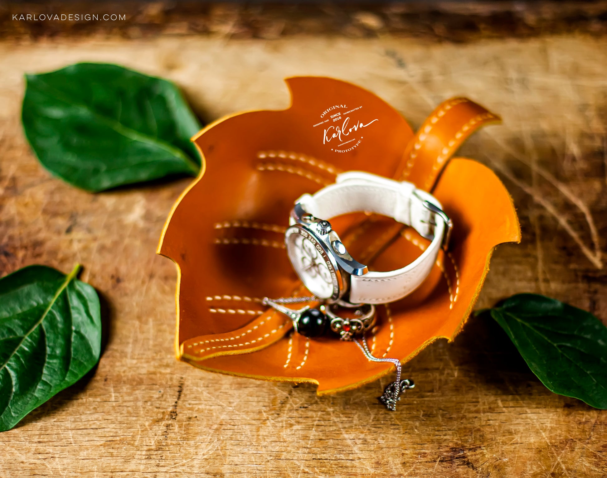 Leaf Trinket Trays, Valet, Catch All Printable Leather Craft DIY PDF Pattern by Karlova Design, Leatherwork Template for Hand Stitching