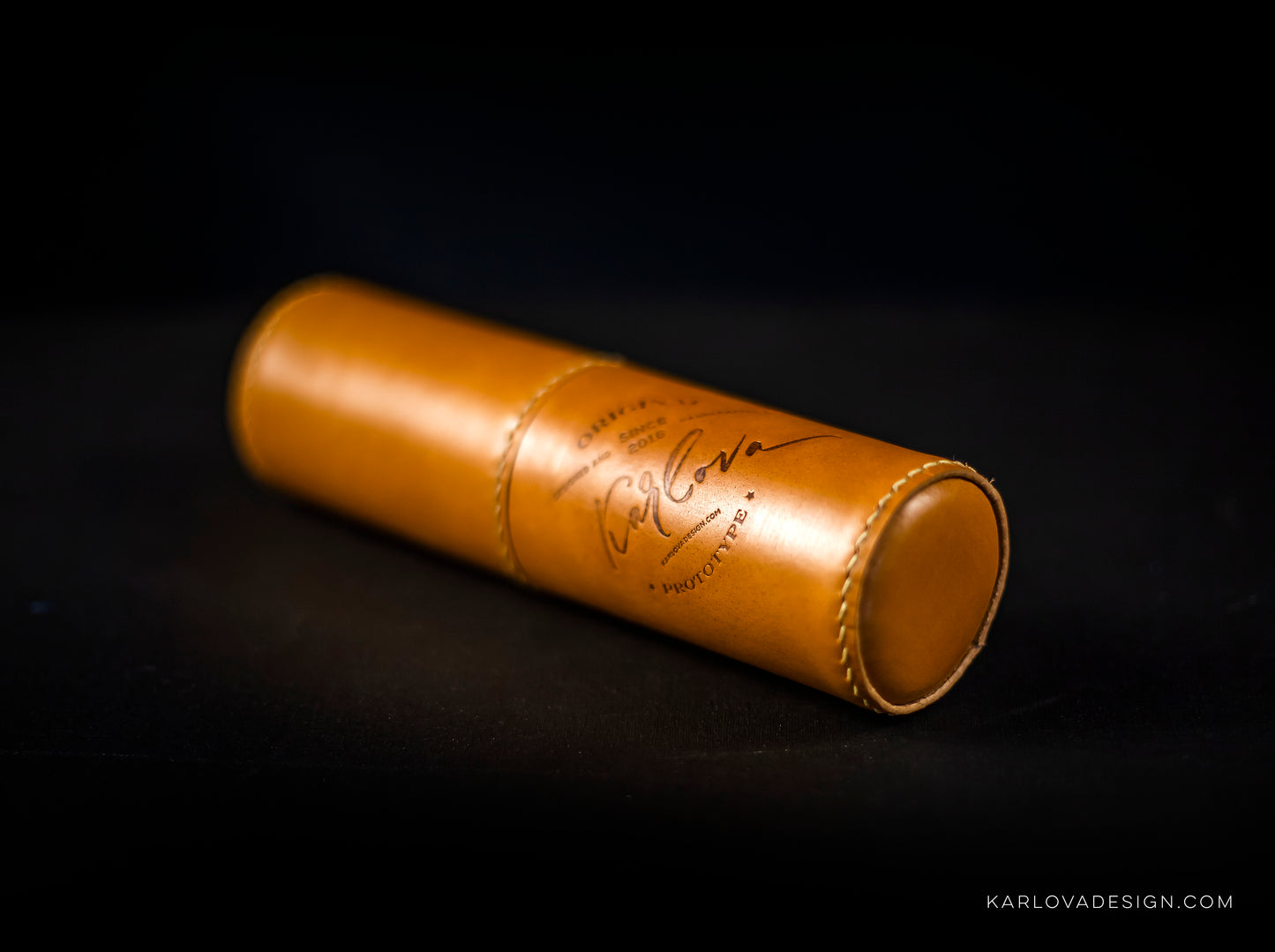 Classic Minimalist Cylinder Pencil Case Printable Leather Craft DIY PDF Pattern by Karlova Design, Leatherwork Template for Hand Stitching