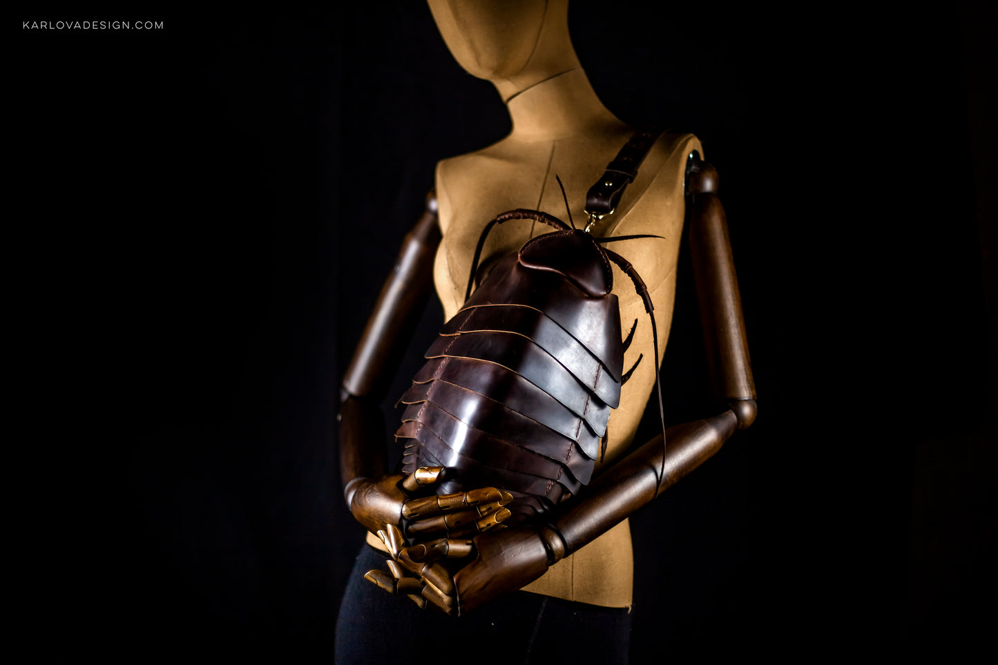 Isopod Sling Bag Leather Craft PDF Pattern Download with Video Tutorial - Karlova Design