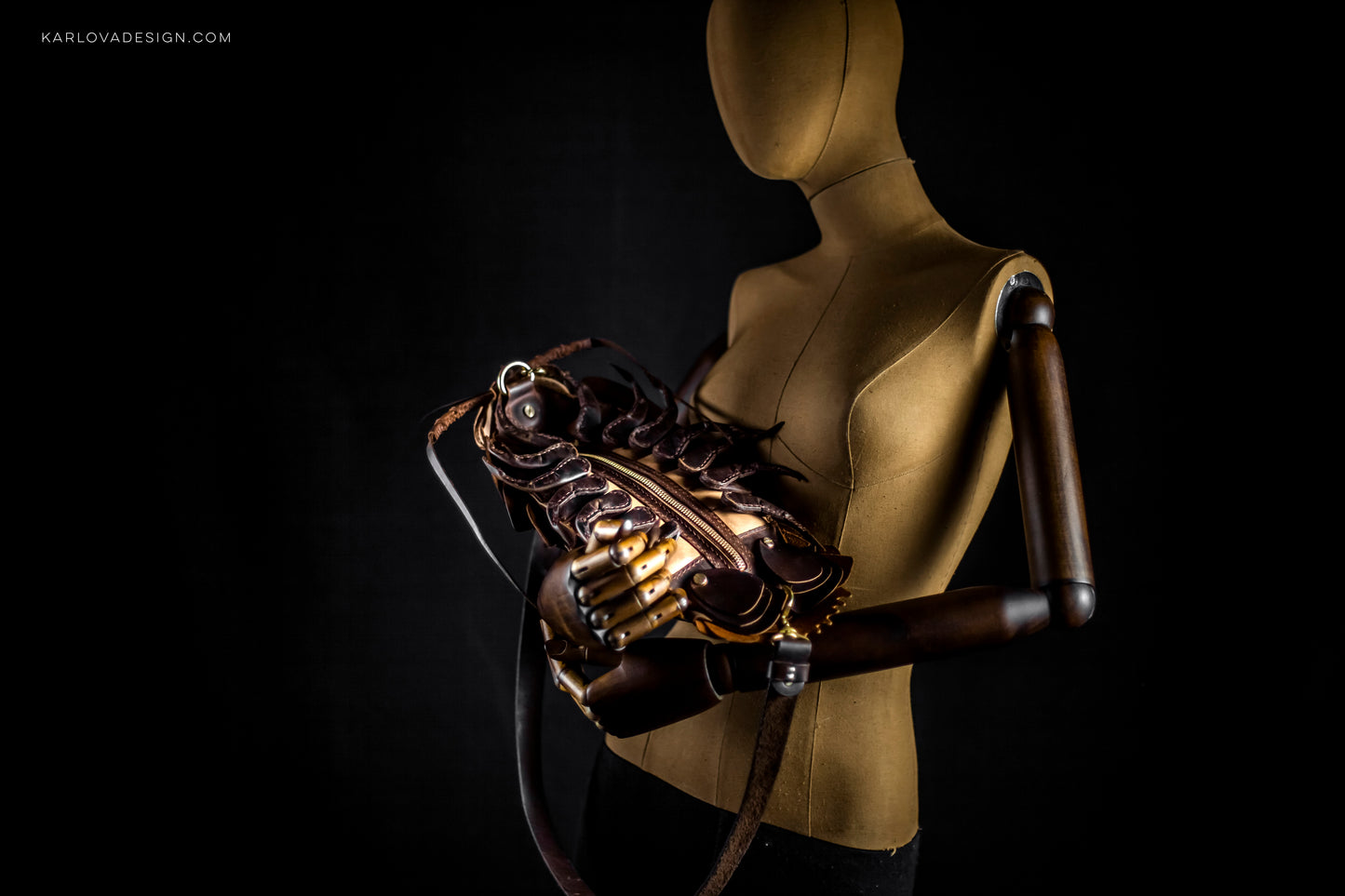 Giant Isopod Sling Bag, Bathynomus, Printable Leather Craft DIY PDF Pattern by Karlova Design, Leatherwork Template for Hand Stitching
