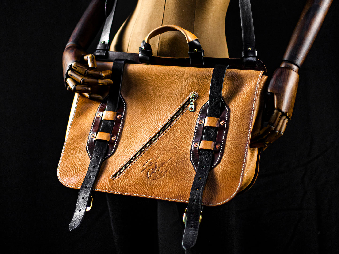 Messenger Bag, Crossbody, Large Satchel, Mail Bag, Shoulder Bag Printable Leather Craft DIY PDF Pattern by Karlova Design, Leatherwork Template for Hand Stitching