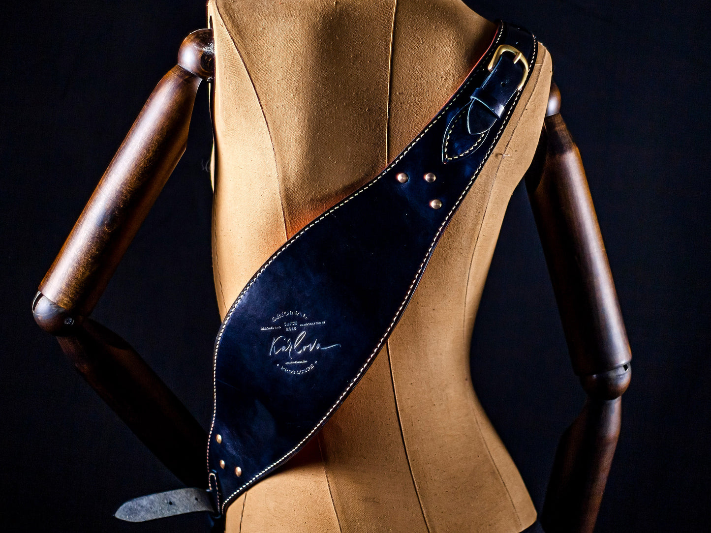 Sleek Theft Proof Sling Printable Leather Craft DIY PDF Pattern by Karlova Design, Leatherwork Template for Hand Stitching
