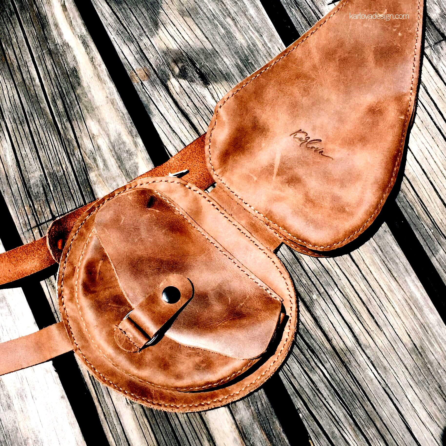 Leather travel sling printable leather craft DIY PDF pattern by Karlova Design, leatherwork template for hand stitching
