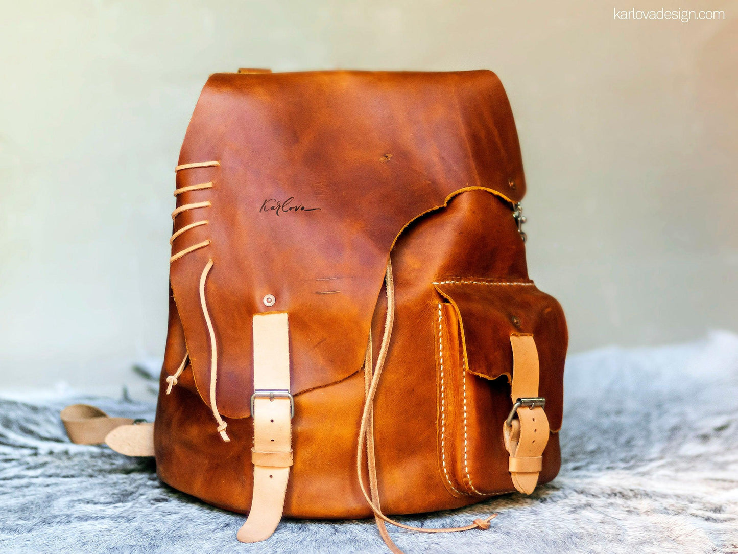 Classic backpack printable leather craft DIY PDF pattern by Karlova Design, leatherwork template for hand stitching