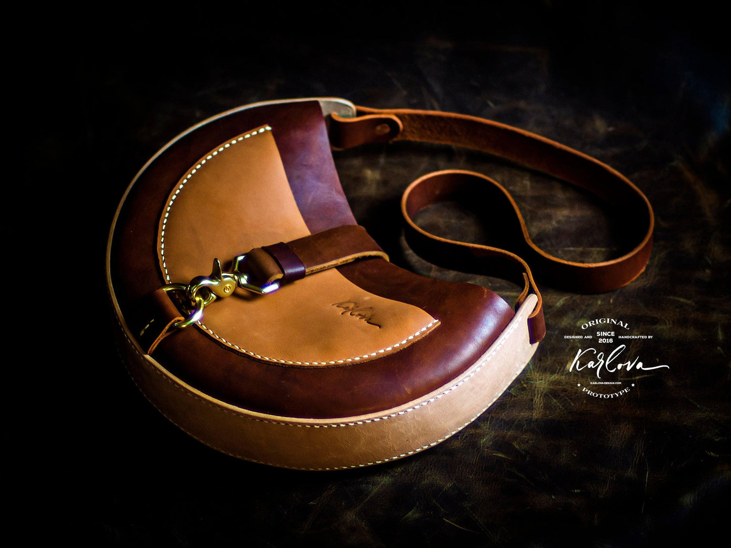 Round purse Printable Leather Craft DIY PDF Pattern by Karlova Design, Leatherwork Template for Hand Stitching