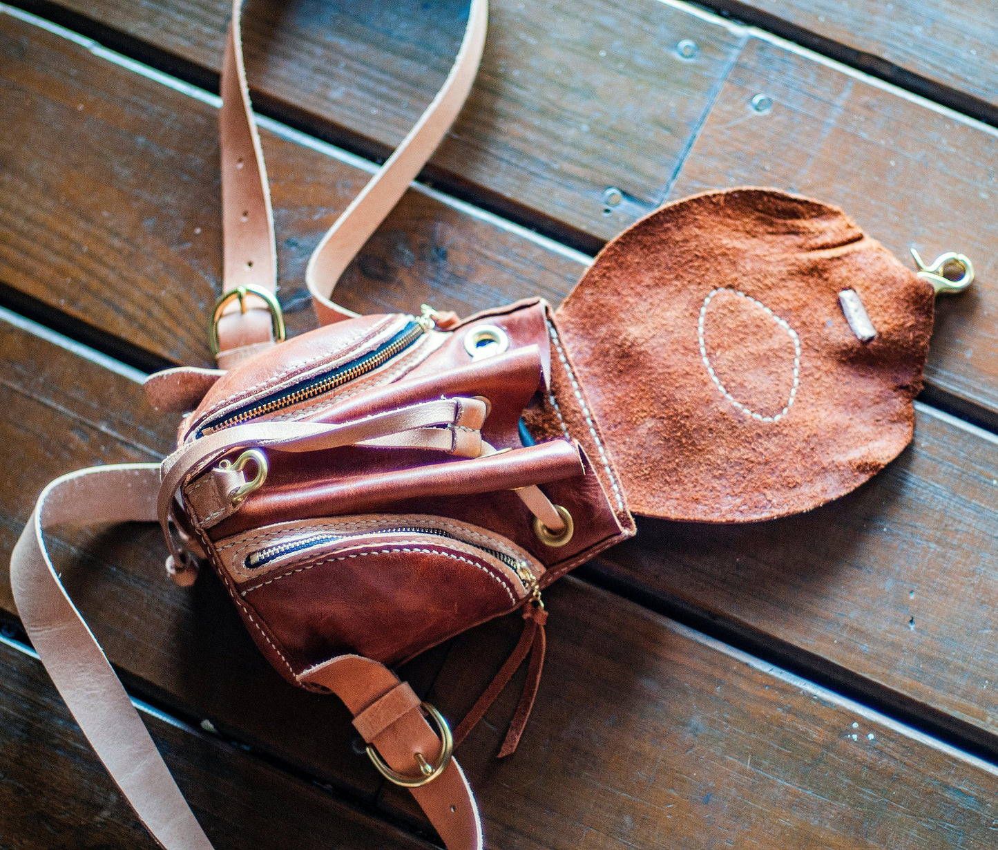 Leather mini backpack, small purse, leather craft DIY PDF pattern by Karlova Design, leatherwork template for hand stitching