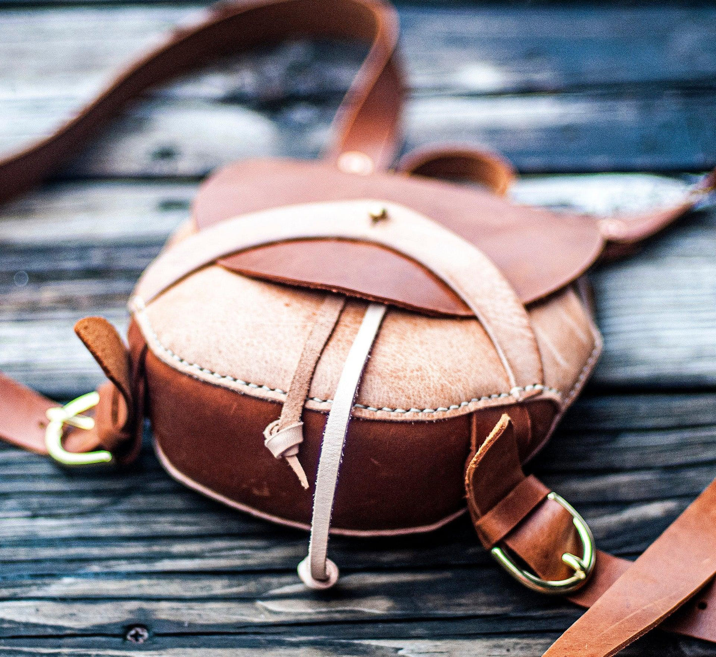 Small round backpack printable leather craft DIY PDF pattern by Karlova Design, leatherwork template for hand stitching