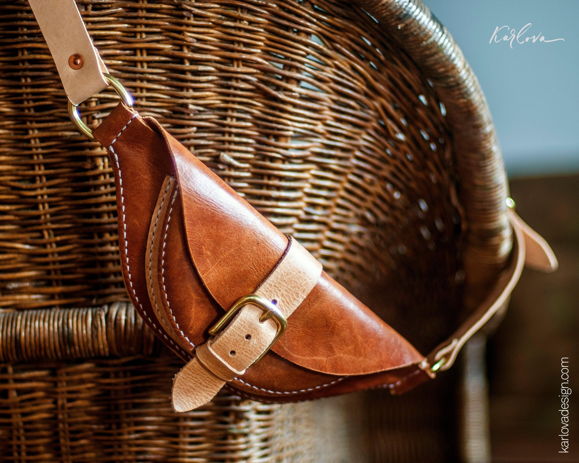 Leather mini fanny pack leather craft DIY PDF pattern by Karlova Design, leatherwork template for hand stitching