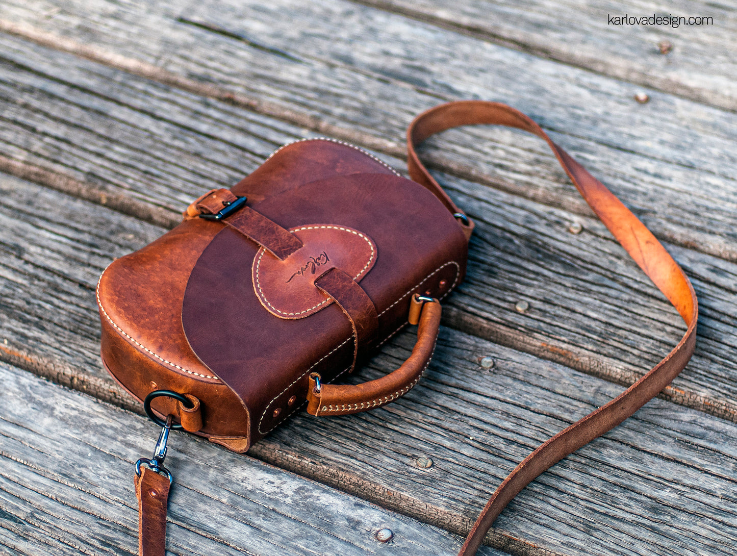Classic saddle bag Printable Leather Craft DIY PDF Pattern by Karlova Design, Leatherwork Template for Hand Stitching