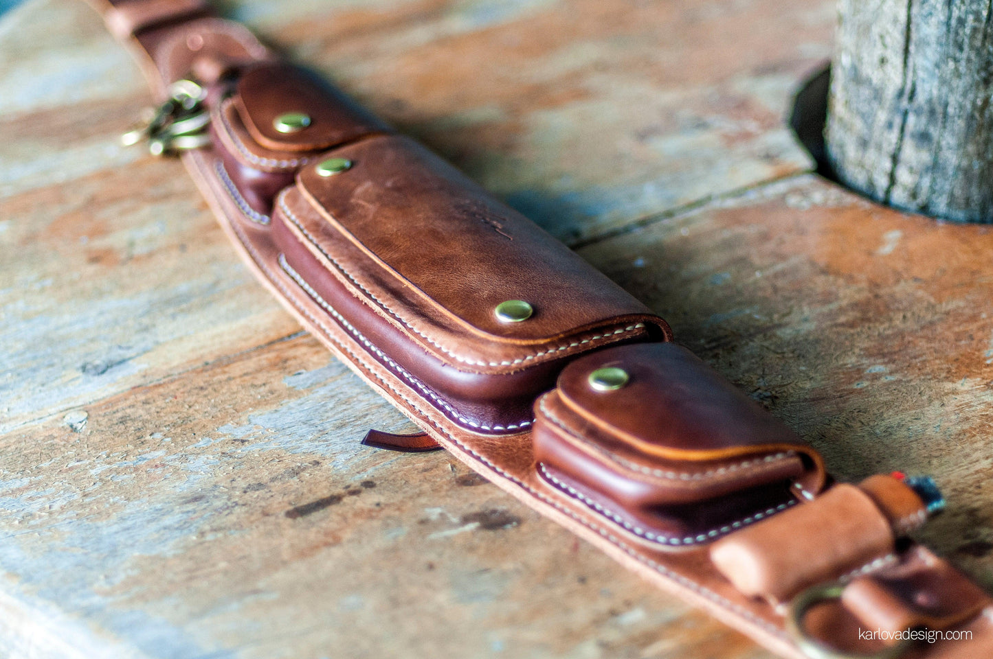 Leather utility pocket belt printable leather craft DIY PDF pattern by Karlova Design, leatherwork template for hand stitching