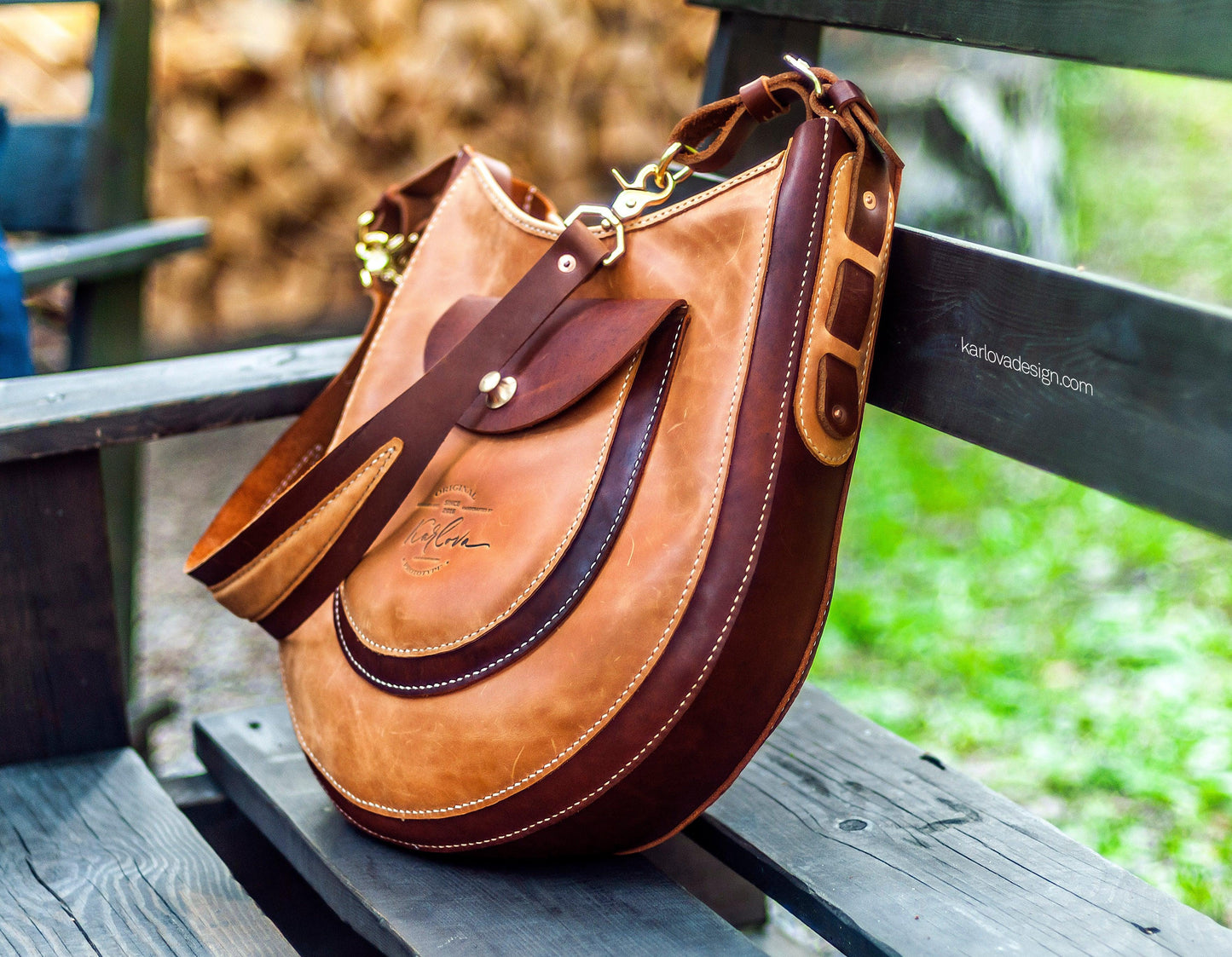 Leather Hobo Bag printable leather craft DIY PDF pattern by Karlova Design, leatherwork template for hand stitching