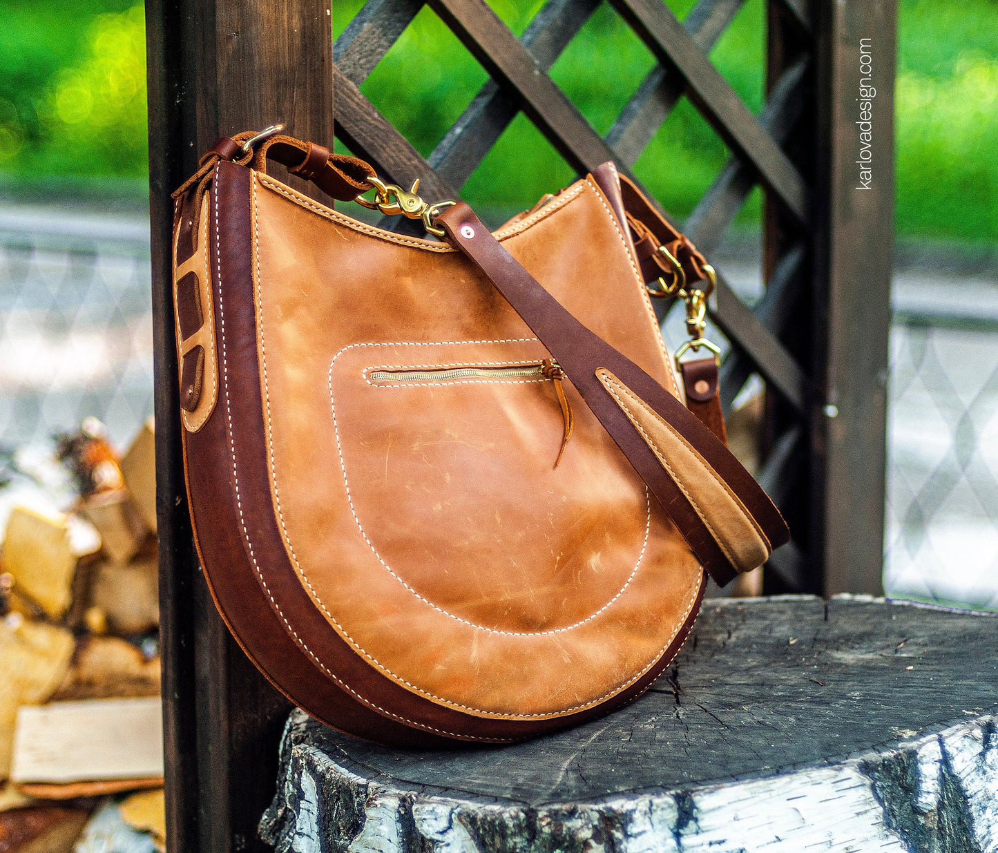 Leather Hobo Bag printable leather craft DIY PDF pattern by Karlova Design, leatherwork template for hand stitching