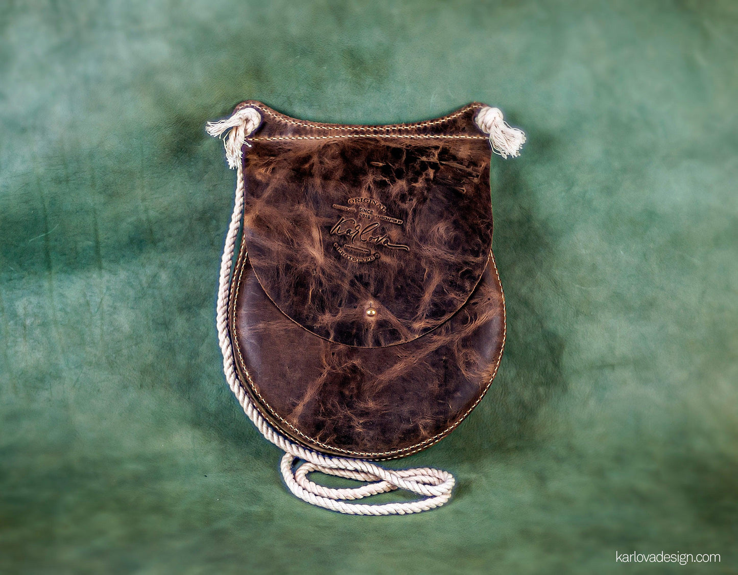 Round bag printable leather craft DIY PDF pattern by Karlova Design, leatherwork template for hand stitching