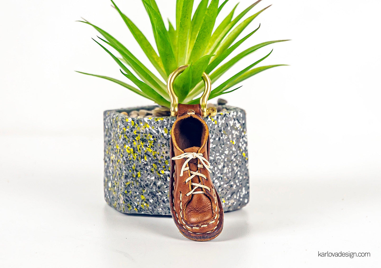 Boot keyring printable leather craft DIY PDF pattern by Karlova Design, leatherwork template for hand stitching