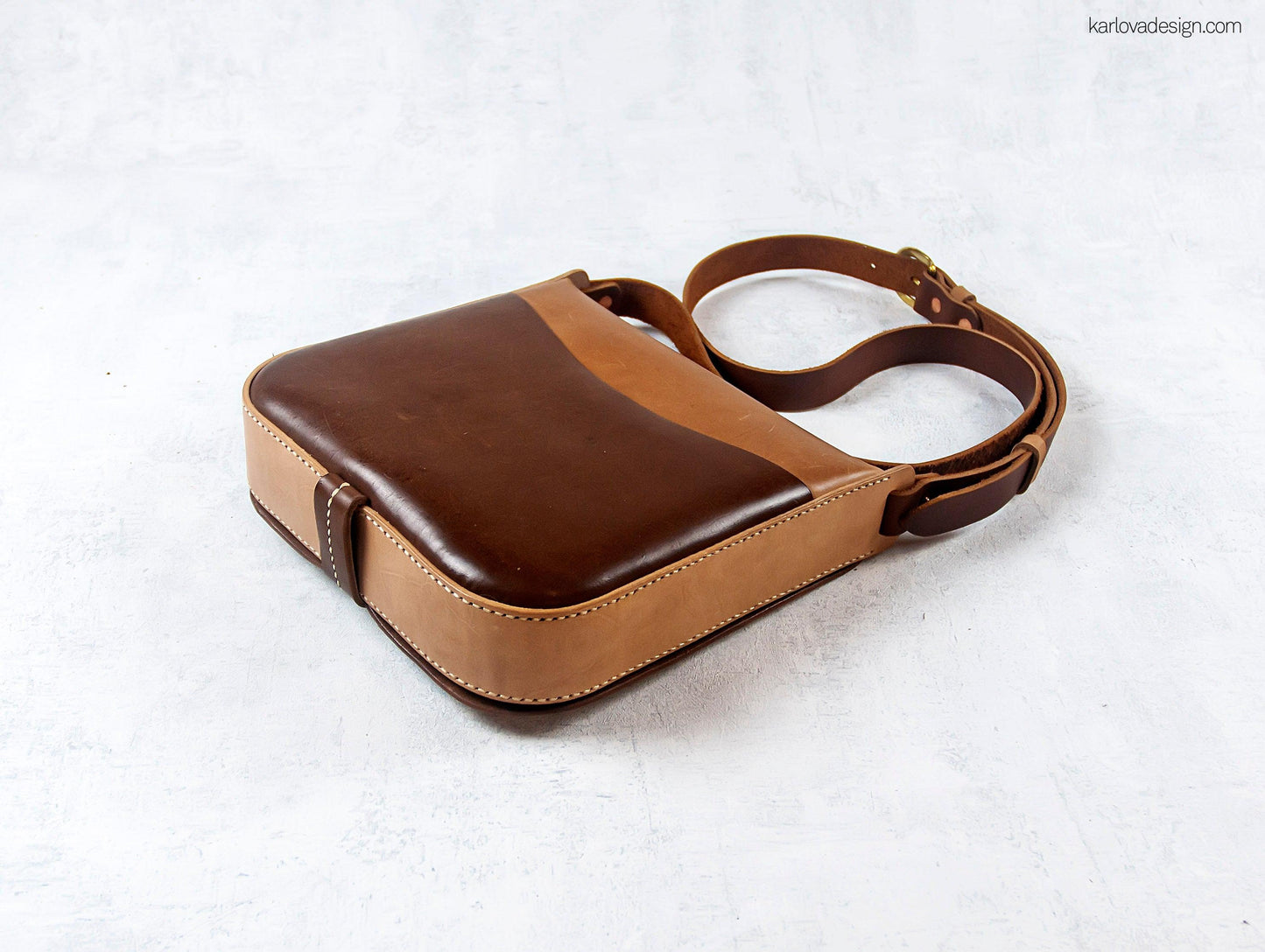 Bag printable leather craft DIY PDF pattern by Karlova Design, leatherwork template for hand stitching