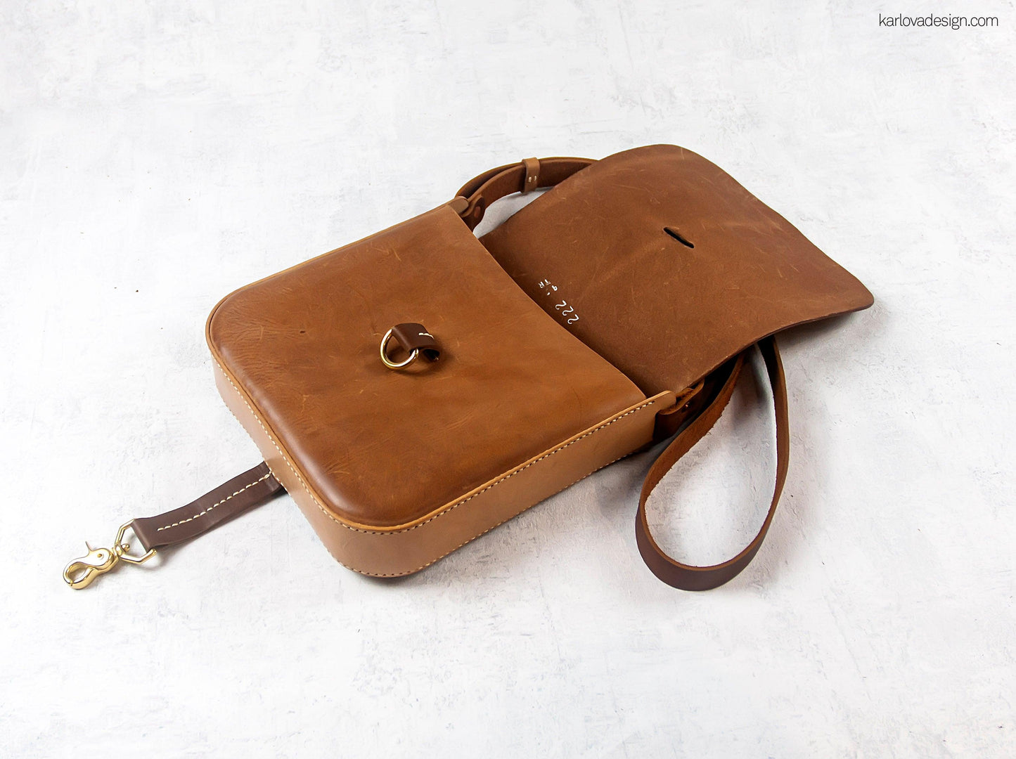 Bag printable leather craft DIY PDF pattern by Karlova Design, leatherwork template for hand stitching