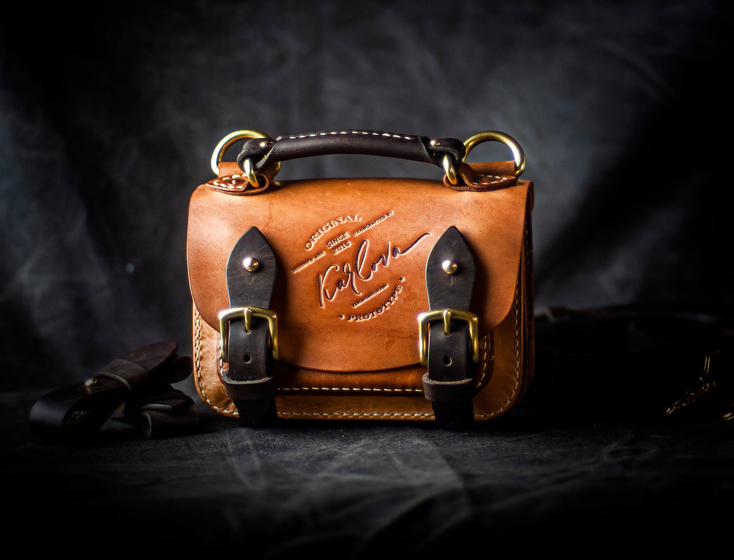 Mini belt phone bag printable leather craft DIY PDF pattern by Karlova Design, leatherwork template for hand stitching