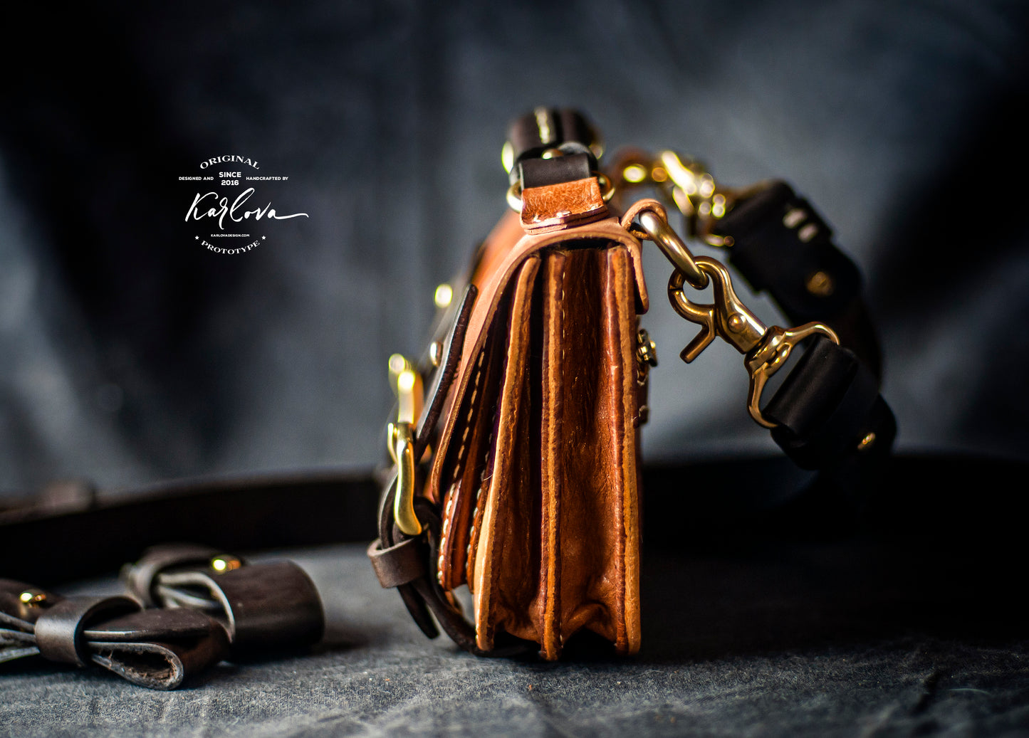 Mini belt phone bag printable leather craft DIY PDF pattern by Karlova Design, leatherwork template for hand stitching