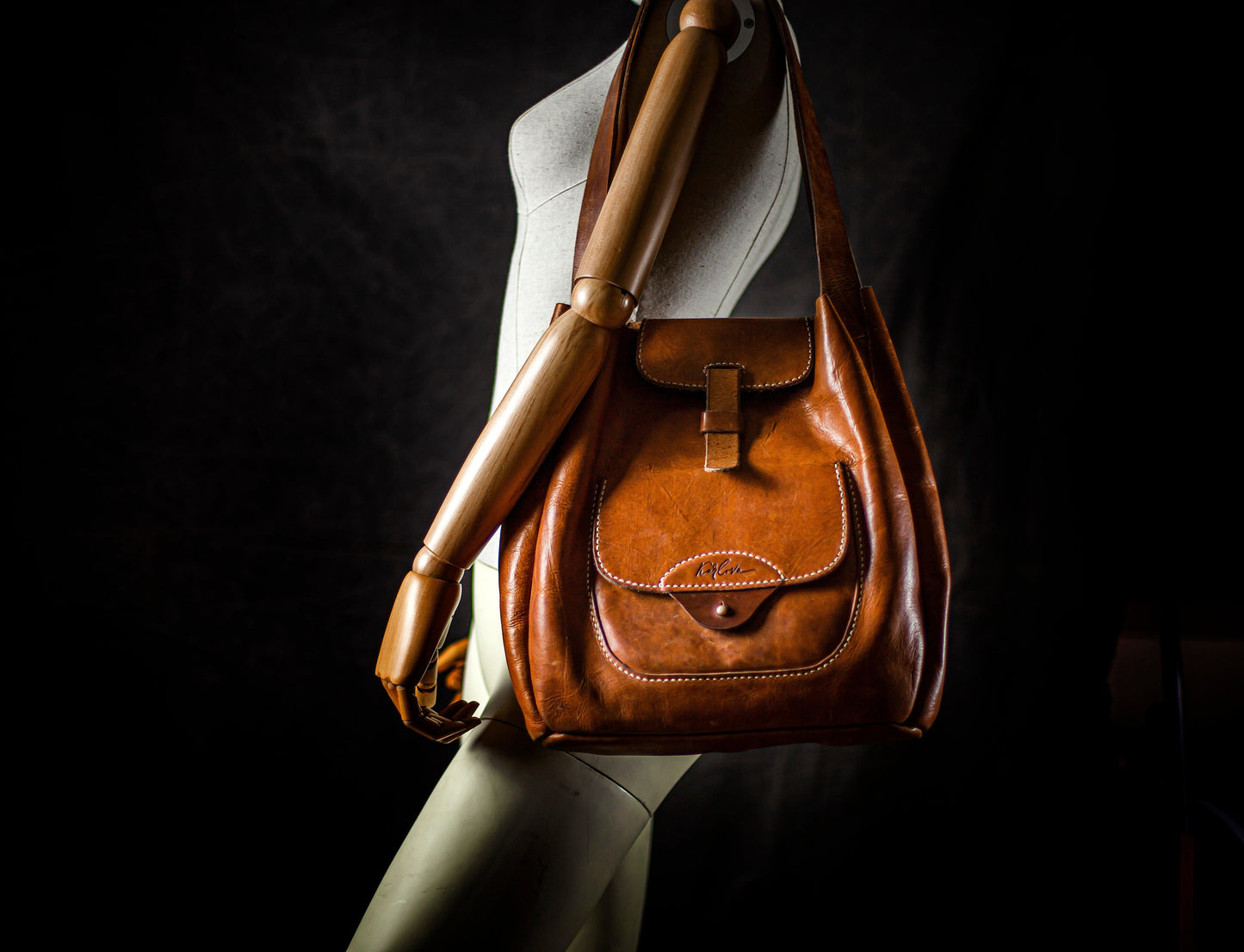 Tote bag printable leather craft DIY PDF pattern by Karlova Design, leatherwork template for hand stitching