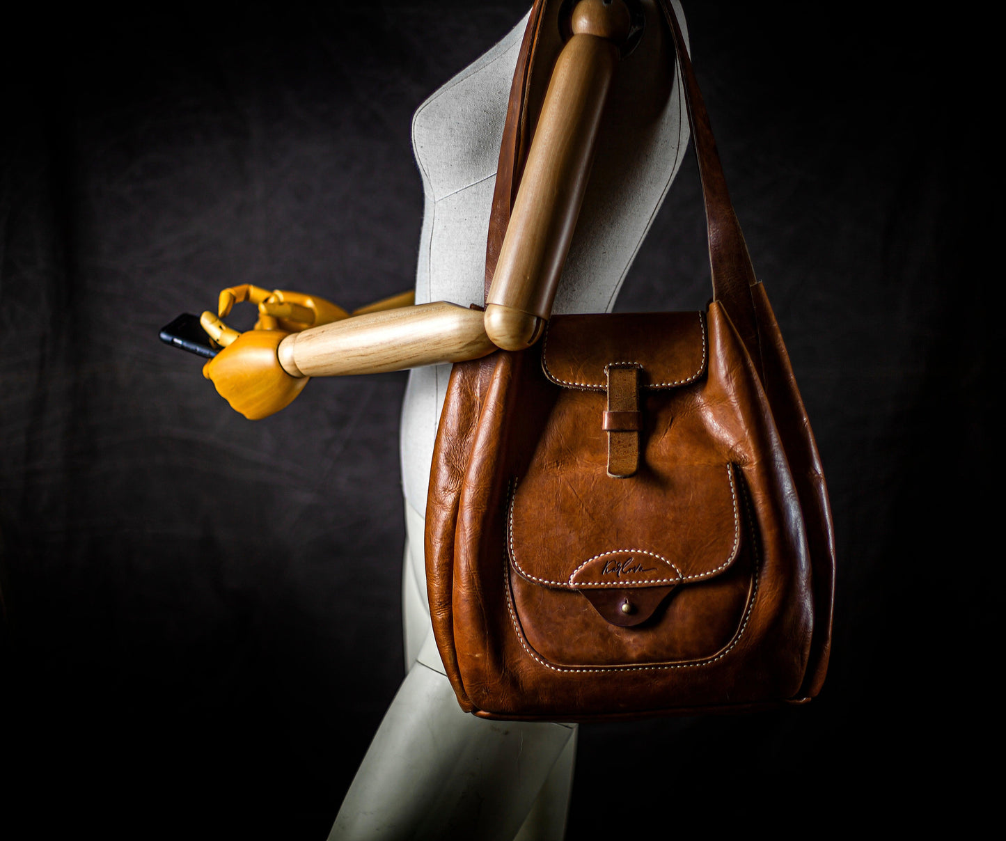 Tote bag printable leather craft DIY PDF pattern by Karlova Design, leatherwork template for hand stitching