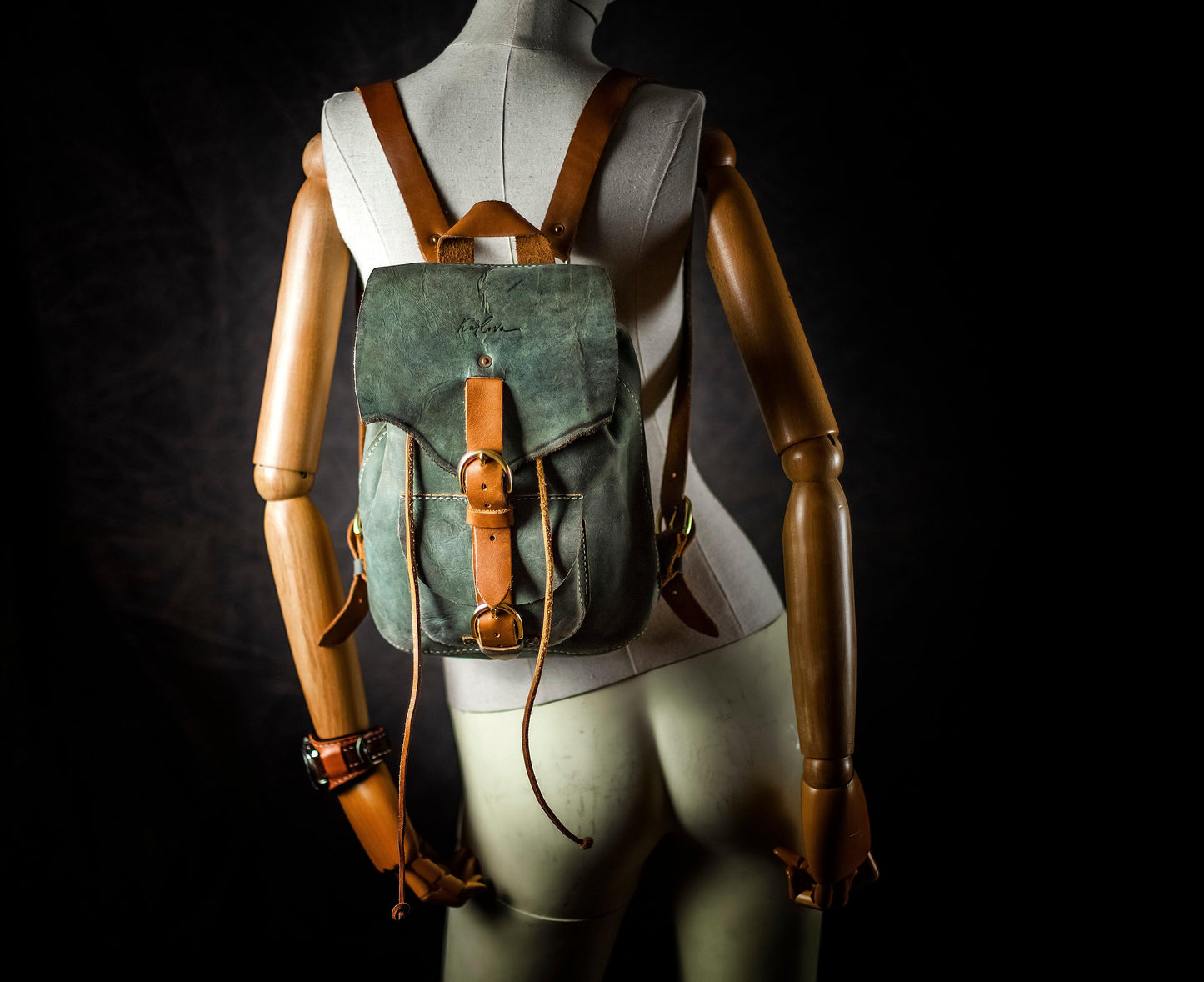 Medium Backpack Printable Leather Craft DIY PDF Pattern by Karlova Design, Leatherwork Template for Hand Stitching