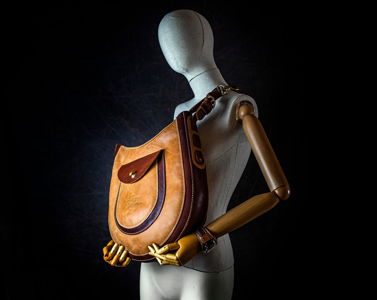 Large hobo shopper, shoulder bag, crossbody tote Printable Leather Craft DIY PDF Pattern by Karlova Design, Leatherwork Template for Hand Stitching