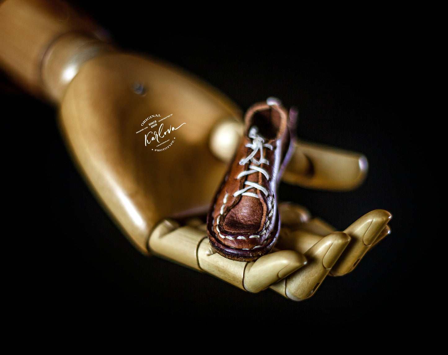 Boot keyring printable leather craft DIY PDF pattern by Karlova Design, leatherwork template for hand stitching