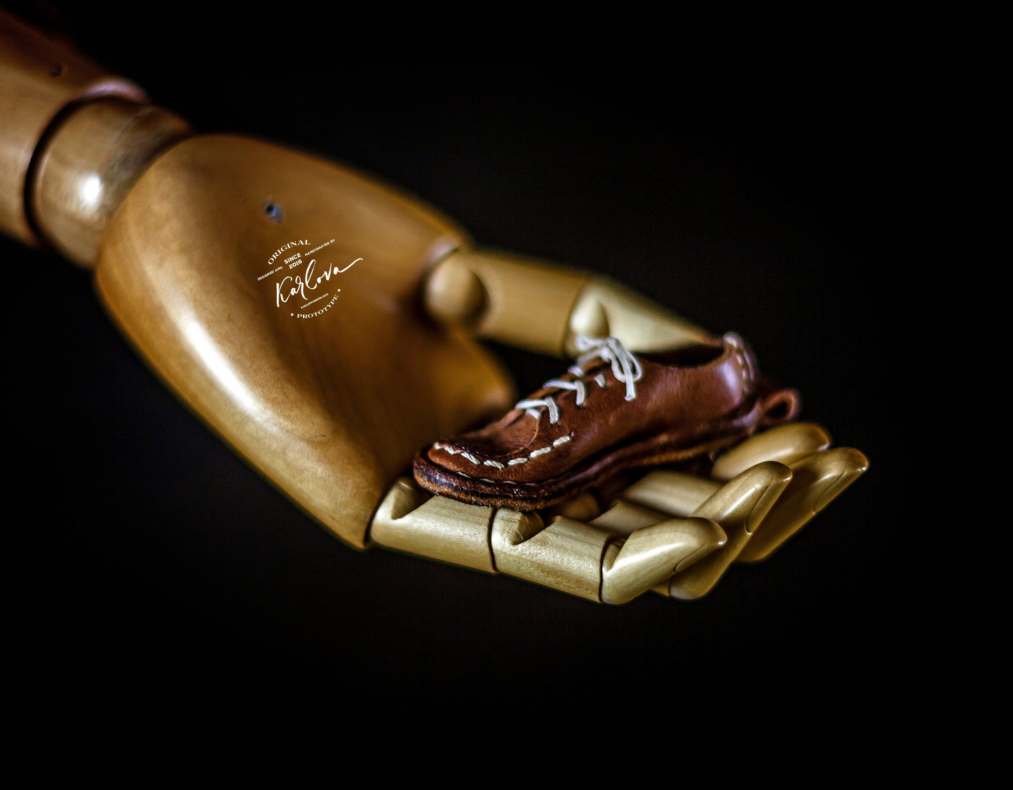 Boot keyring printable leather craft DIY PDF pattern by Karlova Design, leatherwork template for hand stitching