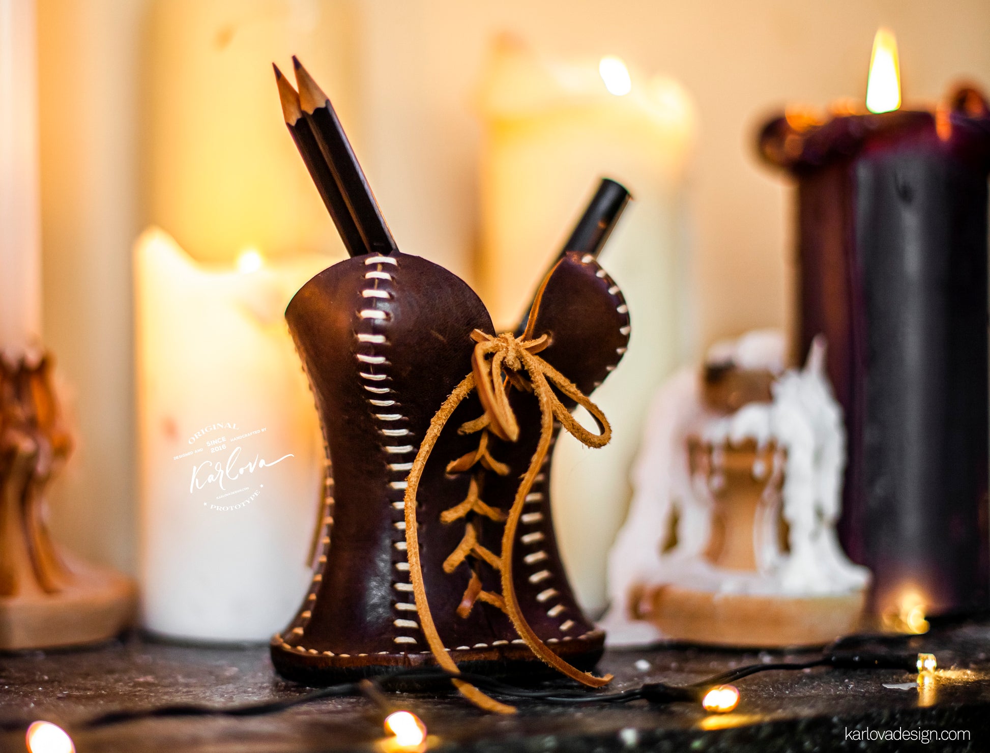 Corset Pencil Cup, Corsage Makeup Brushes Holder, Pen Organizer Printable Leather Craft DIY PDF Pattern by Karlova Design, Leatherwork Template for Hand Stitching