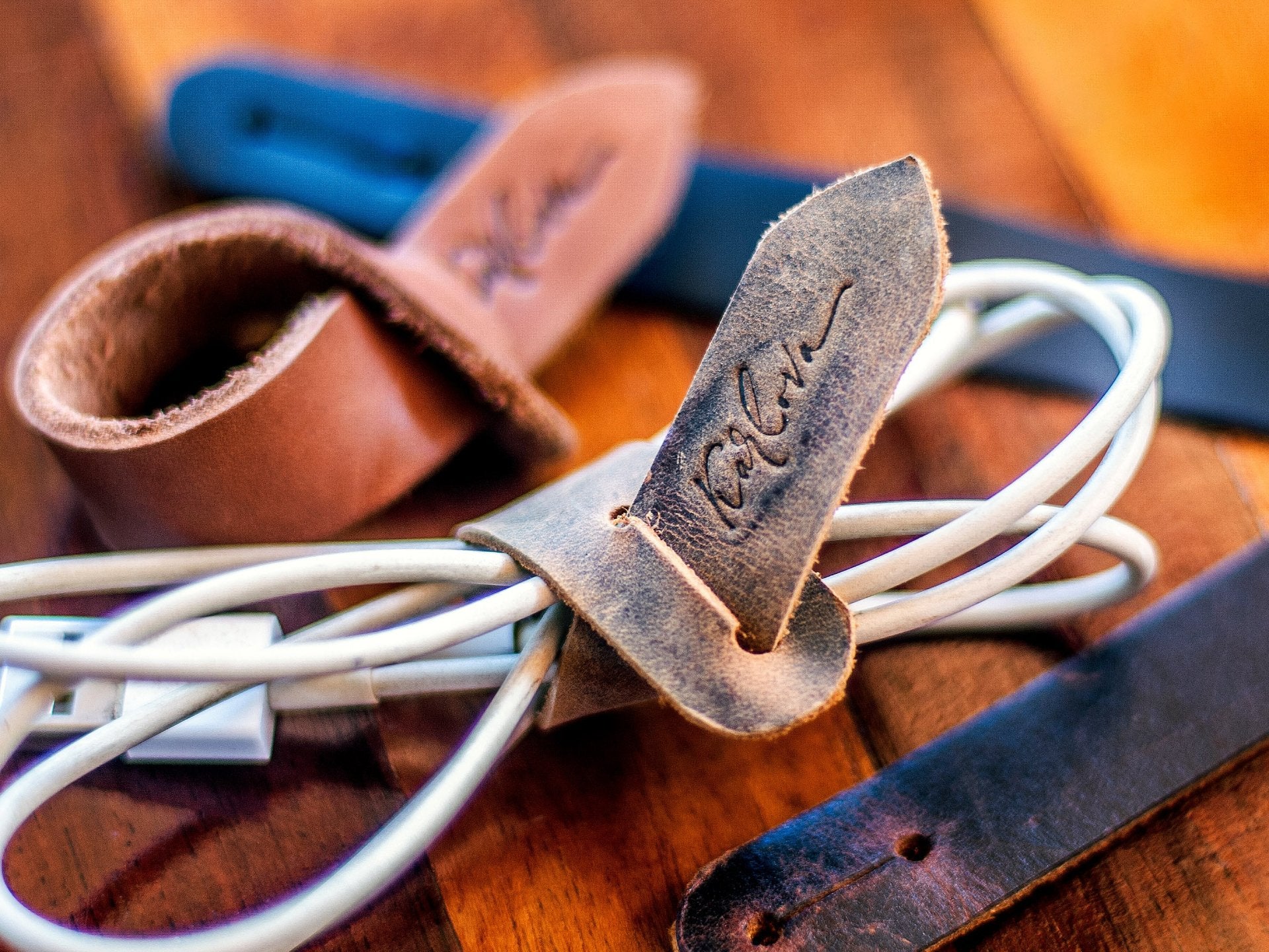 Free Cable Tie Leather Pattern - Download PDF - Video Tutorial - Karlova Design